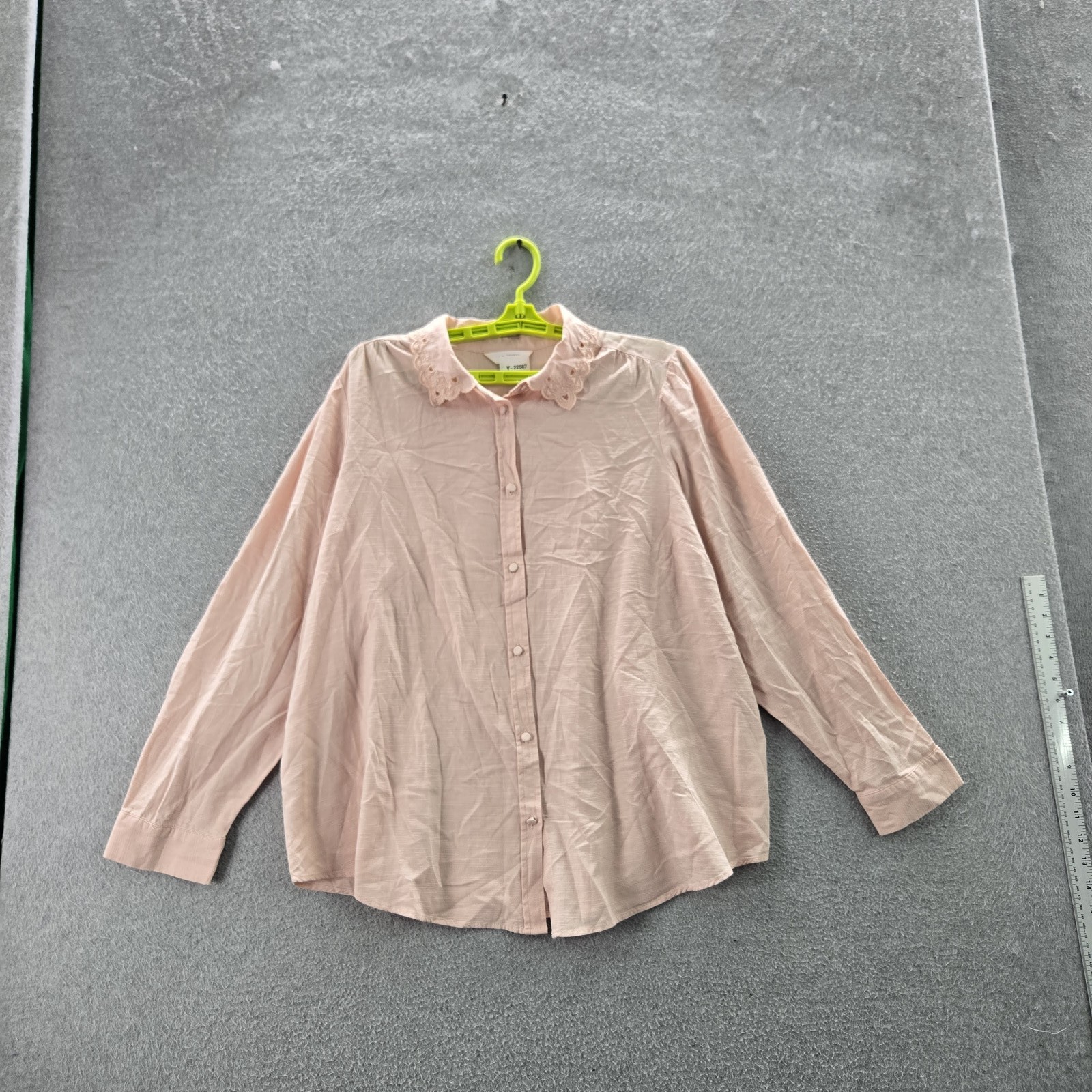 Lauren Conrad Women Blouse 1X Pink Button Collar Embroidery Collared NWT