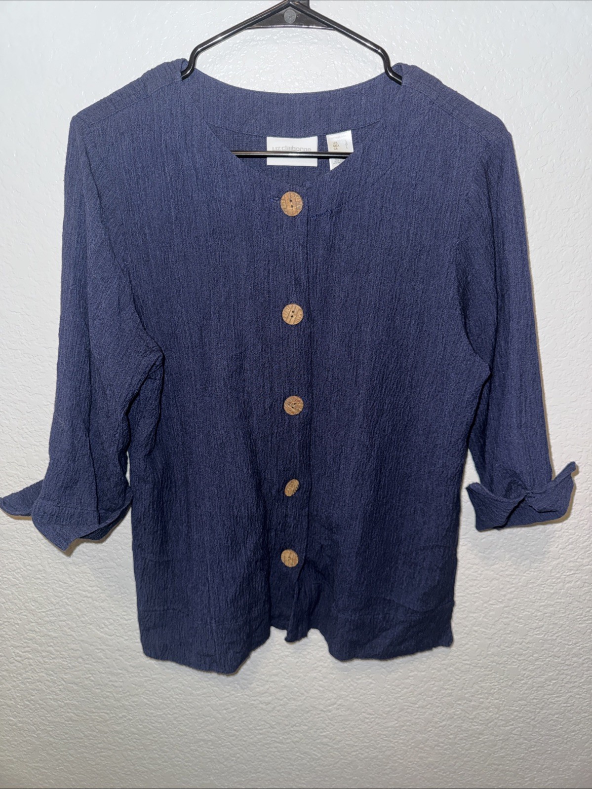 Liz Claiborne Women’s Blue Button-down Textured Shirt Size L Wooden Buttons