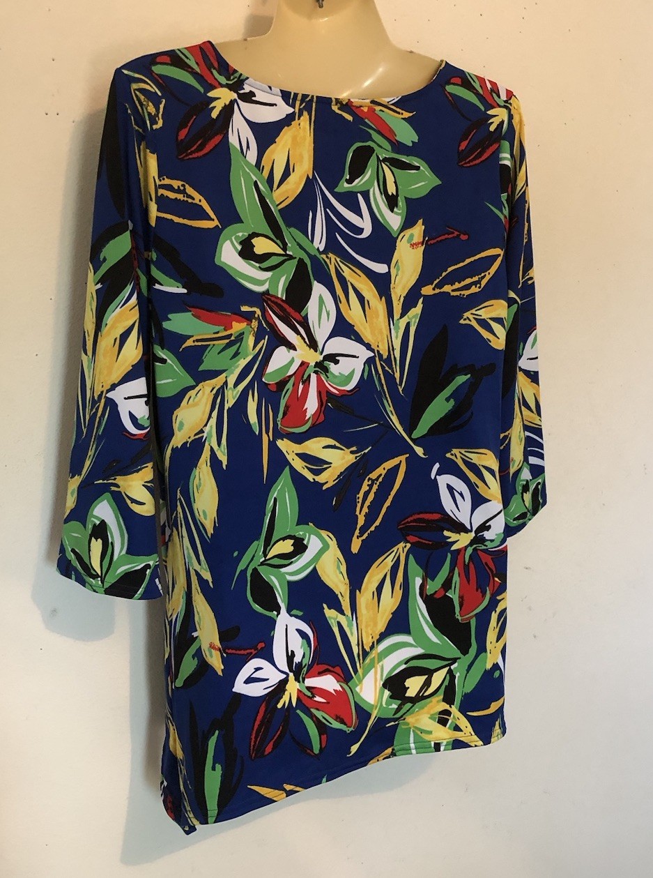 Easy Care Shark Bite Hem Tunic Top Sz Medium Blue Tropical Print Popover Blouse
