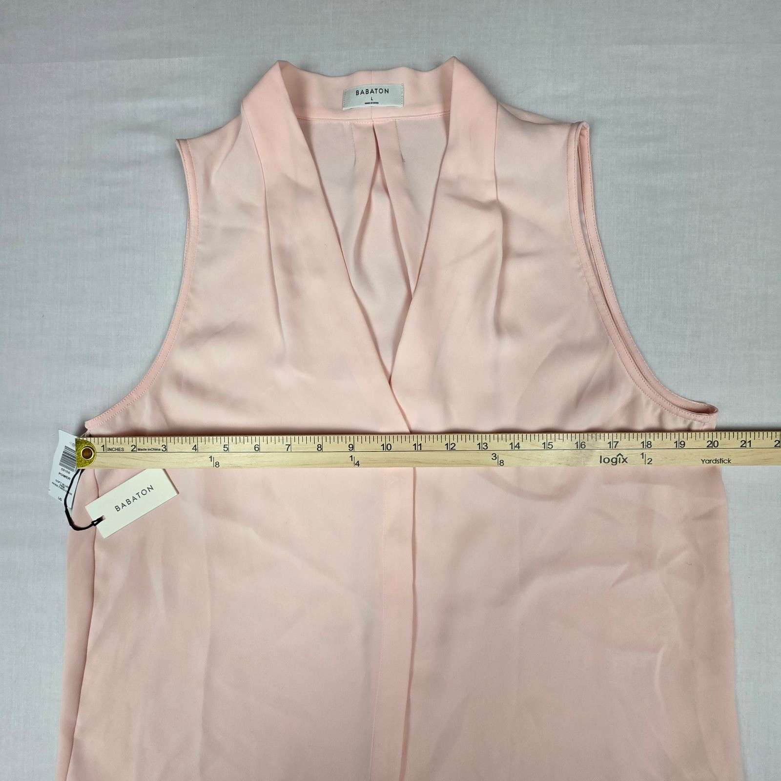 Aritzia Babaton Power Blouse Sleeveless Top Women Large Blush Pink V-Neck