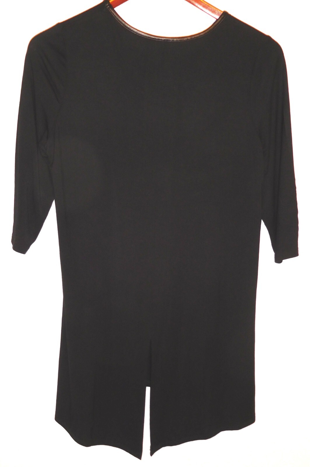 Soma Women’s Size Medium Black 3/4 Sleeve Silky Stretch Split Back Tunic Top NWT