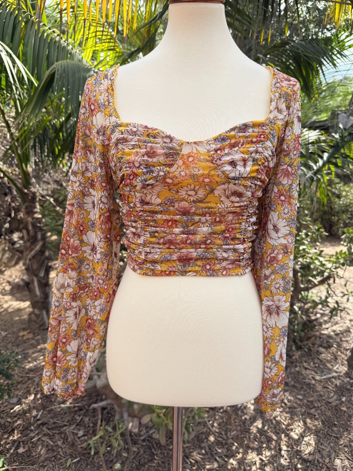 Boho 70s Revival Floral Bishop Sleeve Ruched Crop Top Size S Garden Cottagecore