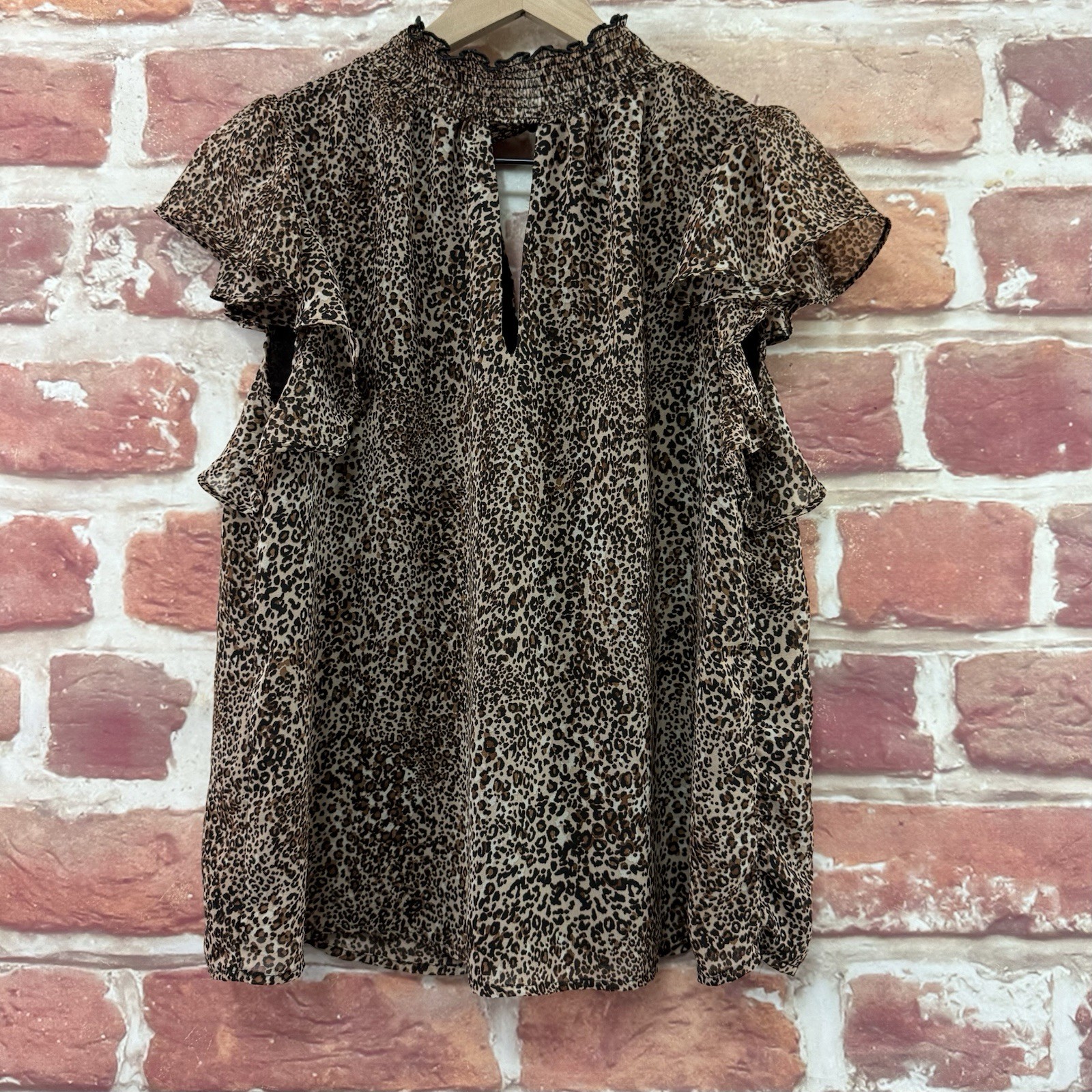 1 State Top Womens M Brown Cream Animal Print High Neck Flutter Sleeve Shirt