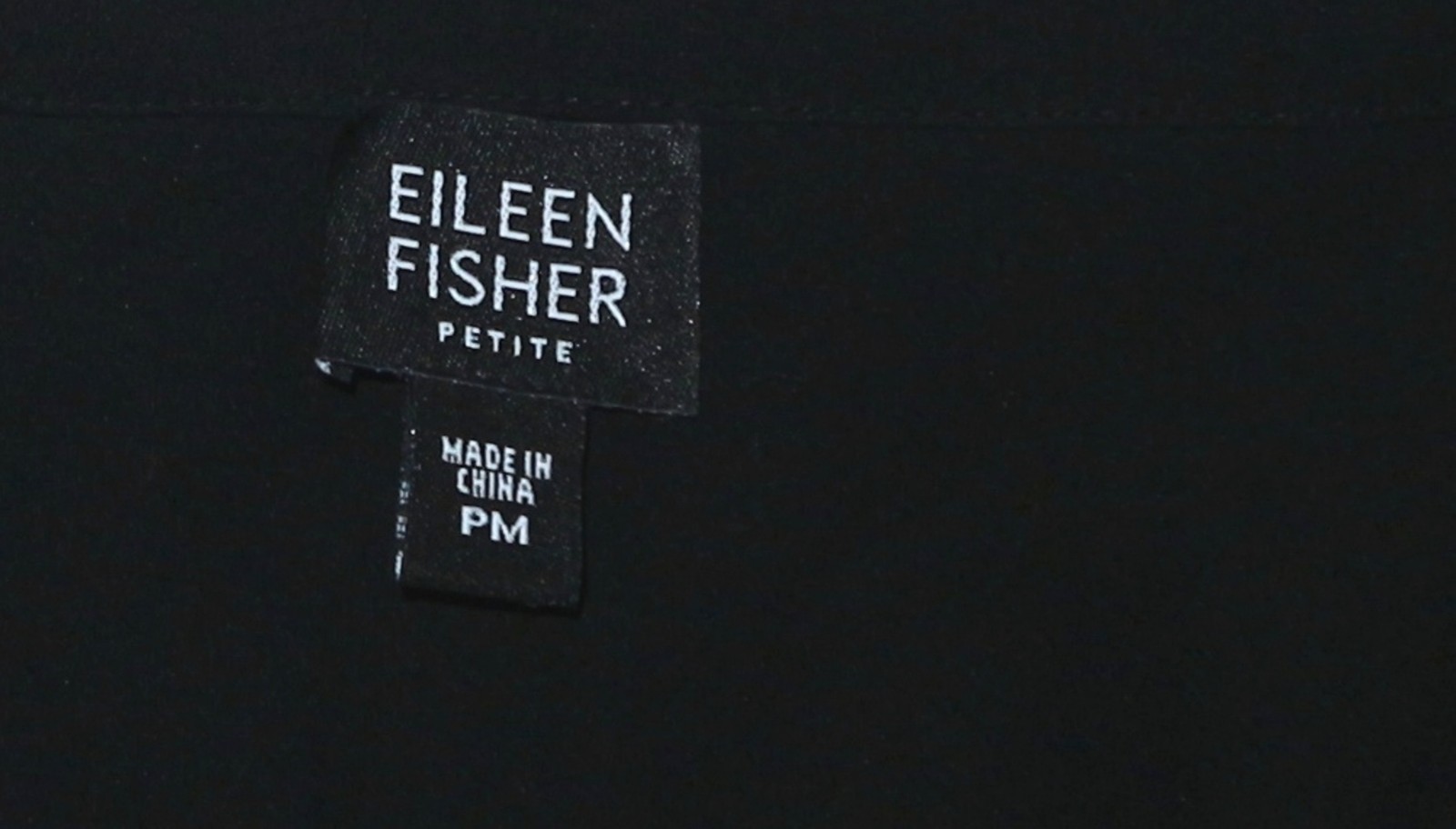 EILEEN FISHER PETITE Slvlss Blck Silk/Spndx Top 38 In Chst 22.5 In Lng Sz PM EXC