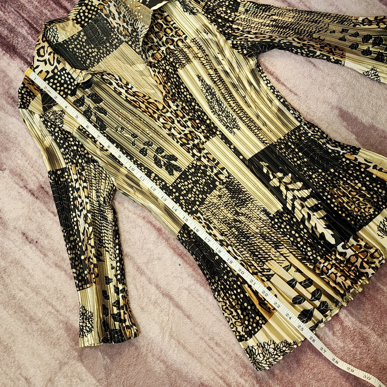 Womans Gold Floral Tone Button Up Blouse