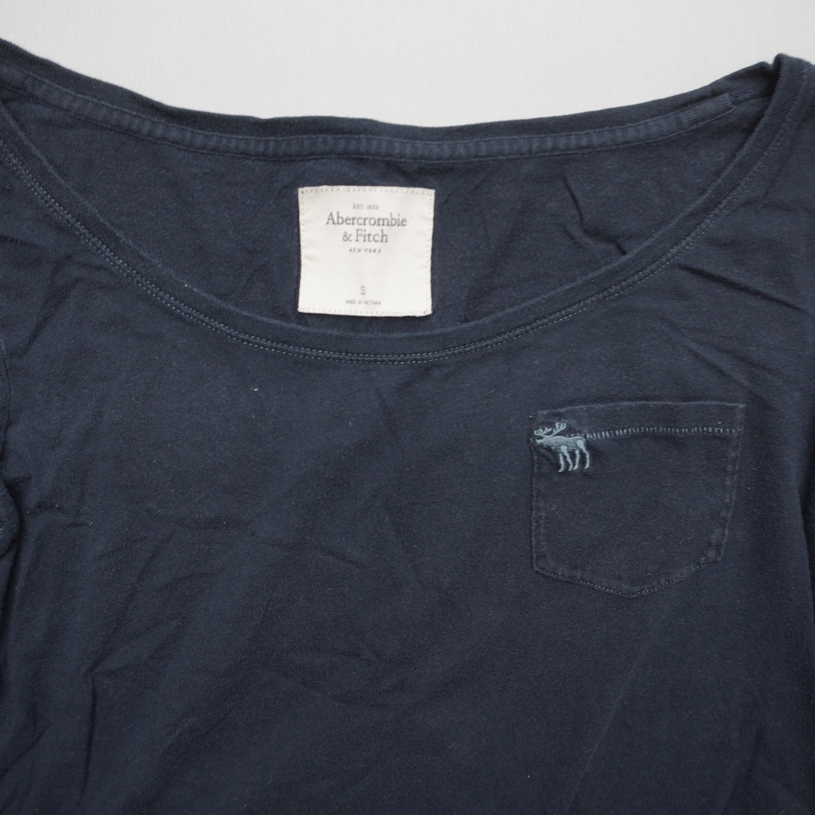 Abercrombie & Fitch Womens Y2K T Shirt Small Moose Logo Pocket Long Sleeve Tee