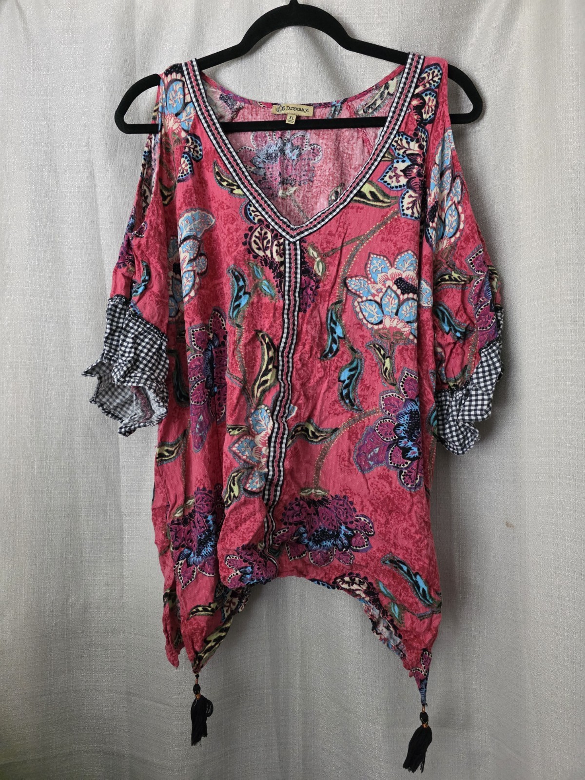 Democracy Women’s Floral Blouse, Size XL, V Neck – 100% Rayon