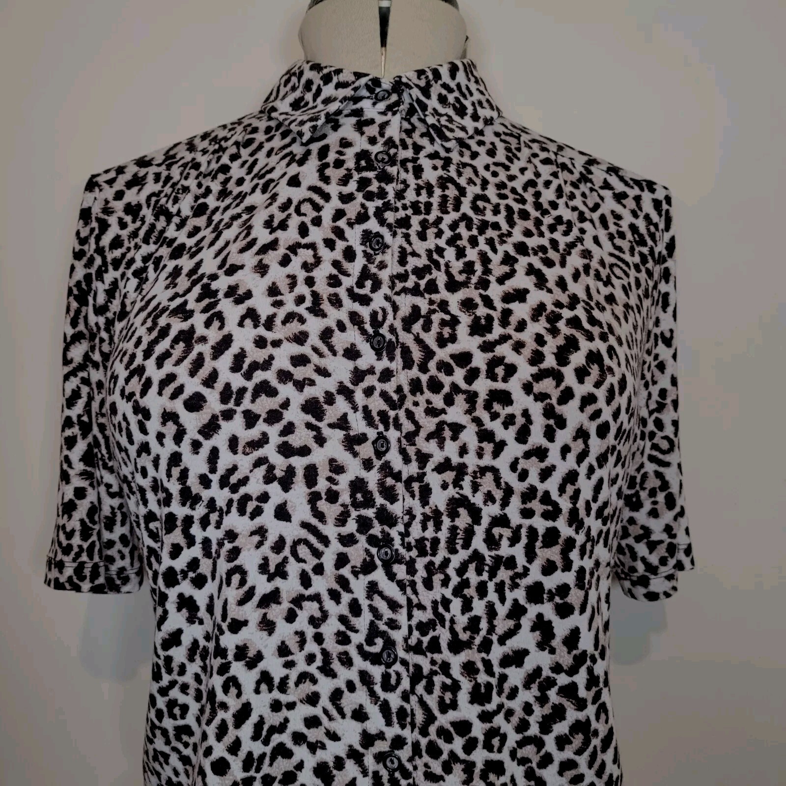 Peter Hahn Womens Top Animal Print Button Up Short Sleeve Size 12