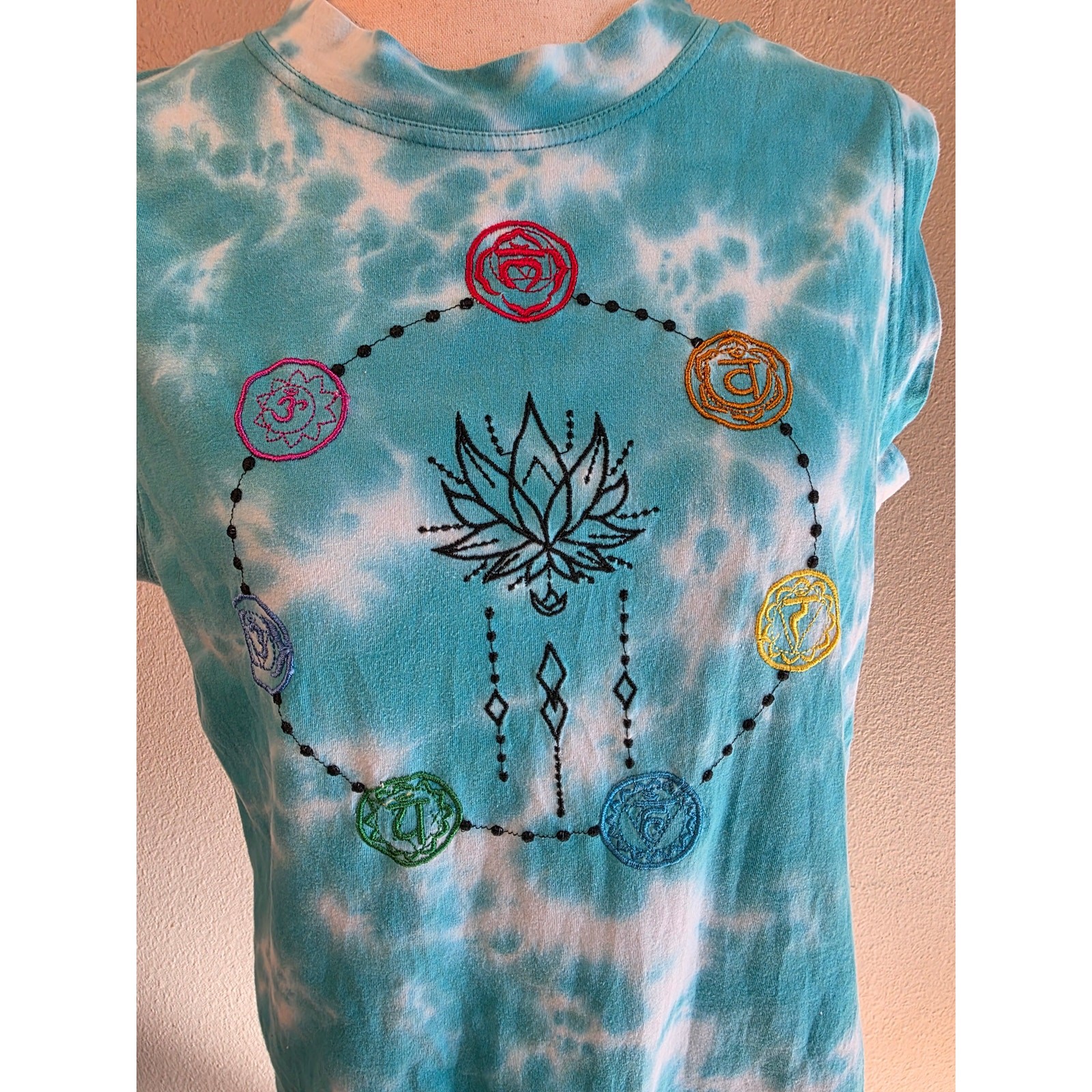 Earthbound Women’s Tie Dye Embroidered Sleeveless Top SZ Small Lotus Chakra Yoga