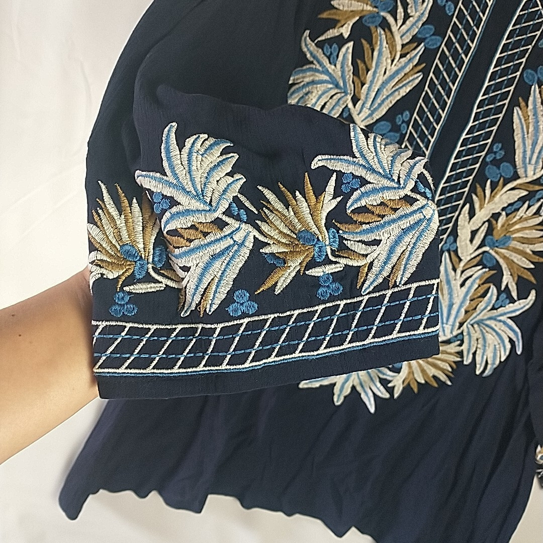 Cute Options Womens Size 2XL Floral Embroidered Tunic Beach Cover Up