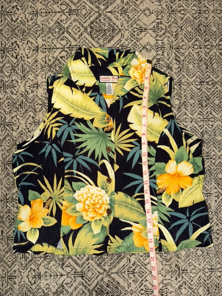 Jamaica Bay Women’s Woven Rayon Tropical Floral Collared Button-Front Blouse XL