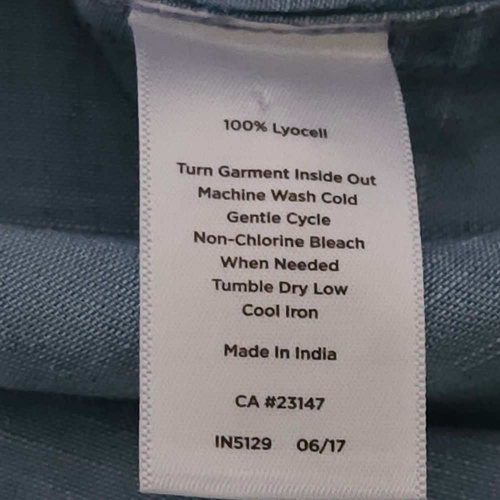 Talbots Petite MP Ruffle Front Chambray Shirt 100% Lyocell Tencel Coastal Grandm