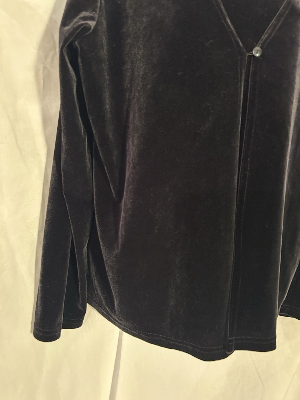Jonden by Linda Leal Black Velvet Scoop Neck Long Sleeve Button Blouse L/XL