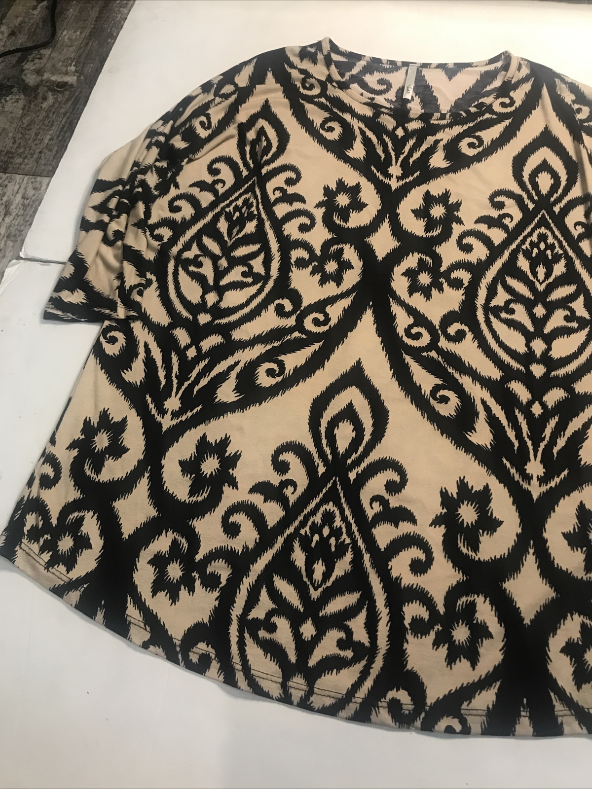Voll Blouse Brown Floral Size L 3/4 Sleeves 2137