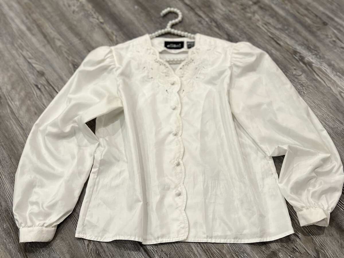 VTG 80’s Nilani Women’s Korea White Long Sleeve Chest Embroidered Laced Blouse 6