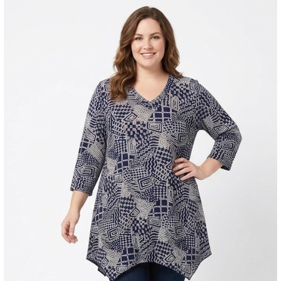 Evelyn & Arthur Navy Cream Geometric Lagenlook Stretch Asymmetric Hem Top Large