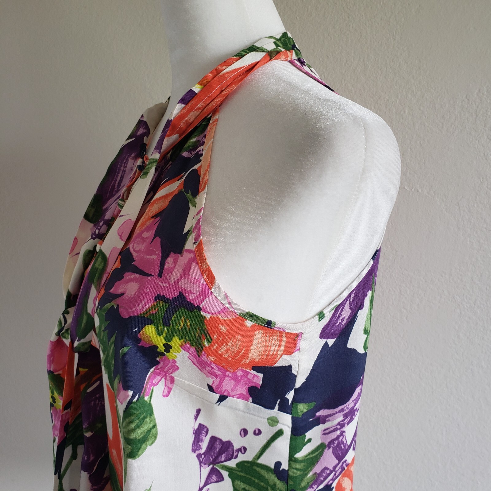 J. Crew Silk Scarf Blouse Bright Floral Top Sleeveless Size 2 Soft Silky
