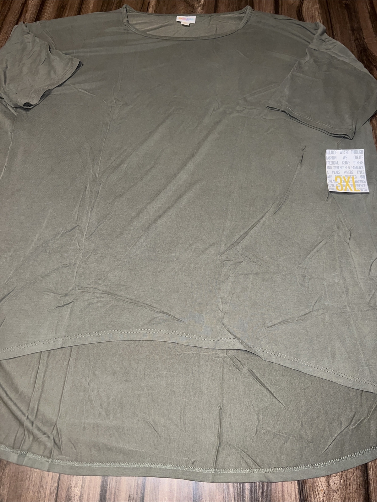 Lularoe Irma Solid Green Tunic Shirt Sage Unicorn 🦄 3XL 26/28 24/26 XXXL Modal