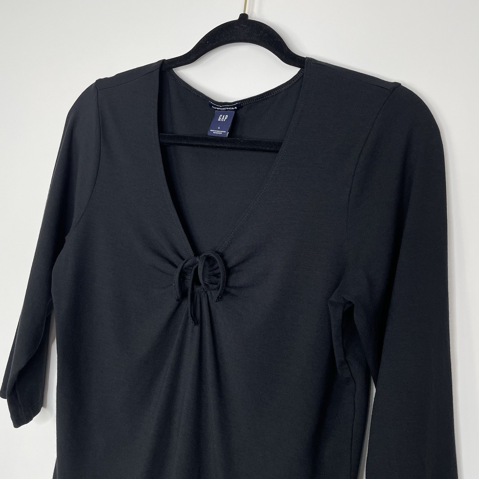 Vintage Y2K Gap Stretch Top Womens Large Black Tied Keyhole V-Neck 3/4 Sleeve