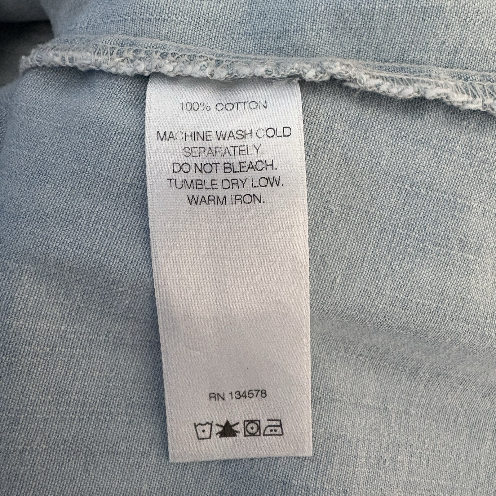 Vineyard Vines Womens Light Wash Denim Tiered Pleated Button Back Top Size 4