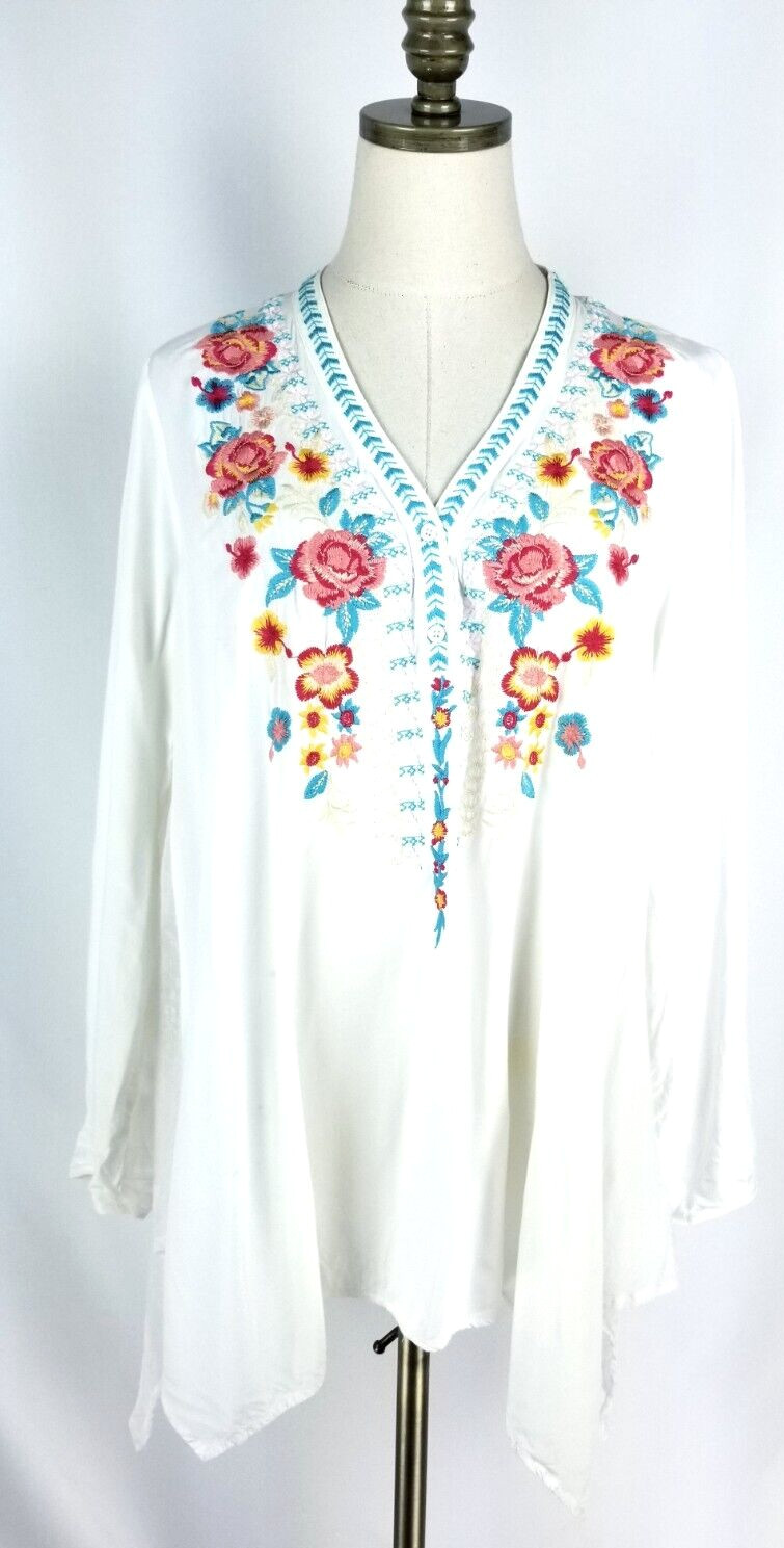 ANDReE by UNIT Women Size M Floral Embroidered Boho Tunic Top Long Roll TabSleev