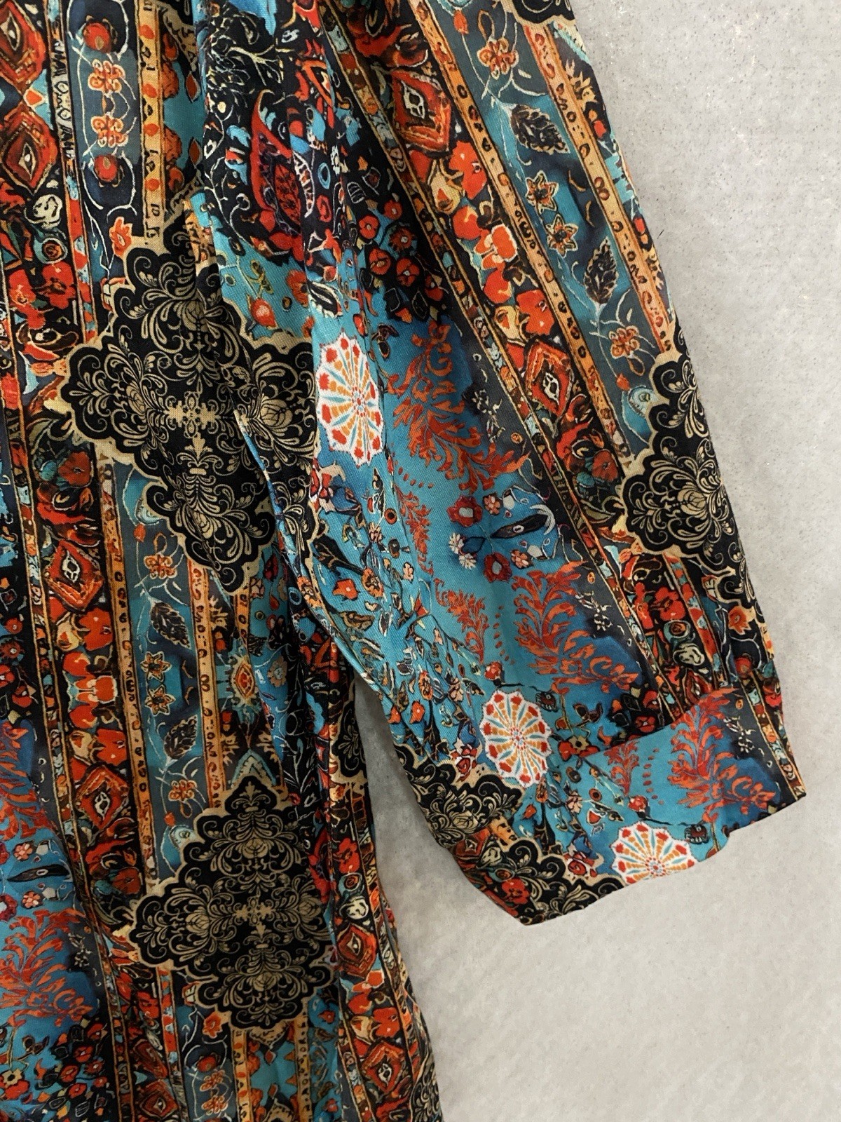 Ofeefan Paisley Top Shirt Woman’s XXL 3/4 Sleeve Soft Knit Multicolor V-Neck