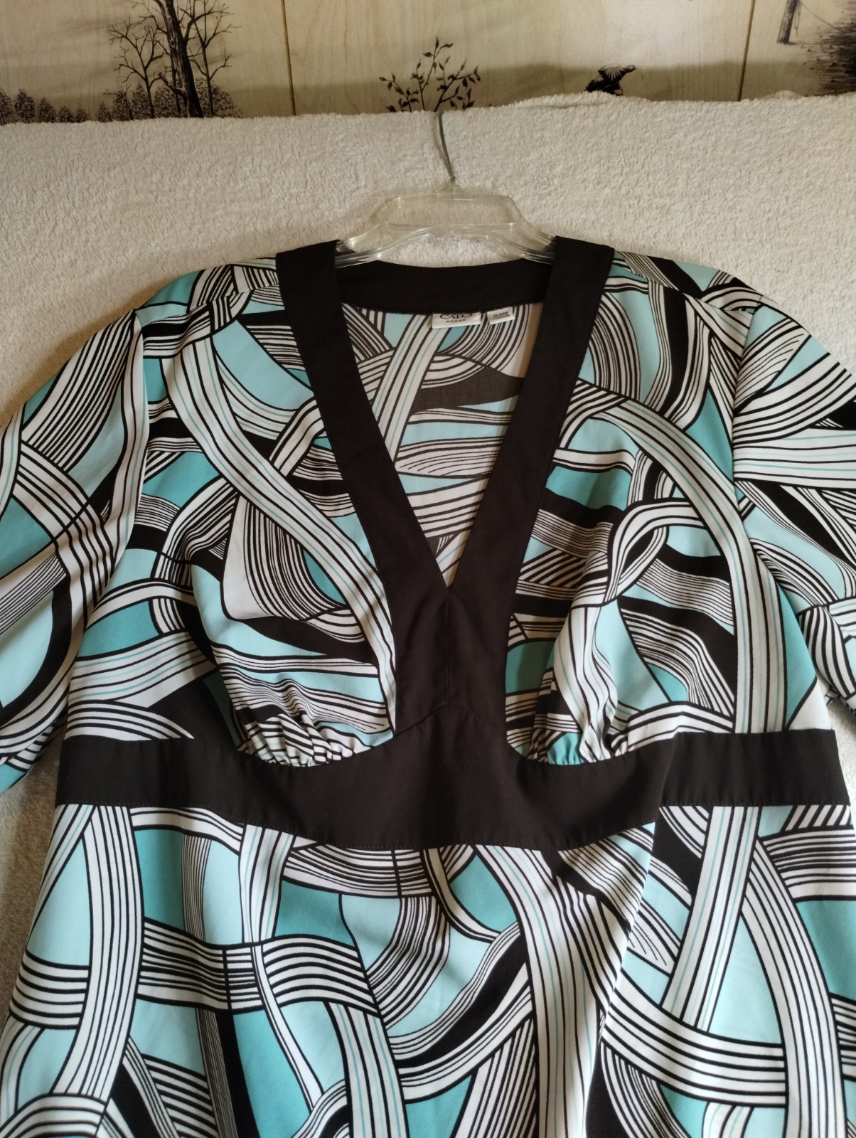 Cato Women’s Plus Size Blouse Size 22/ 24 W Other Measurements In Photos.