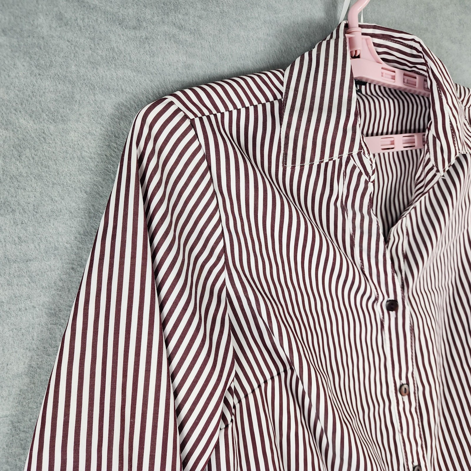 Unique Spectrum Button Up Shirt Womens S Red Stripe 3/4 Sleeve Tie Cuff Ruffle