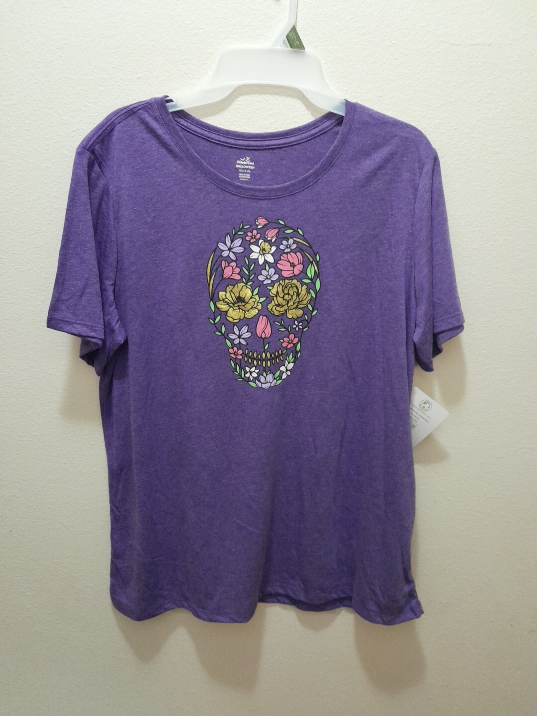 Womens Size XL 16-18 Flower Face Foil Tshirt Top NWT