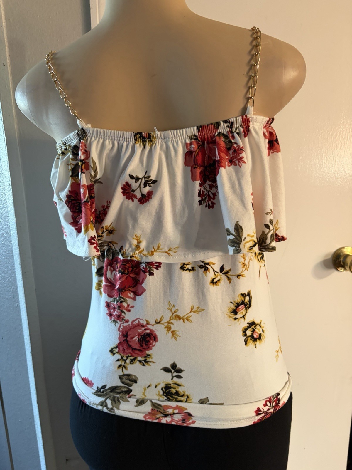 Top Fashion of NY Women’s M Off Shoulder Floral Ruffle Chain Strap Knit Top