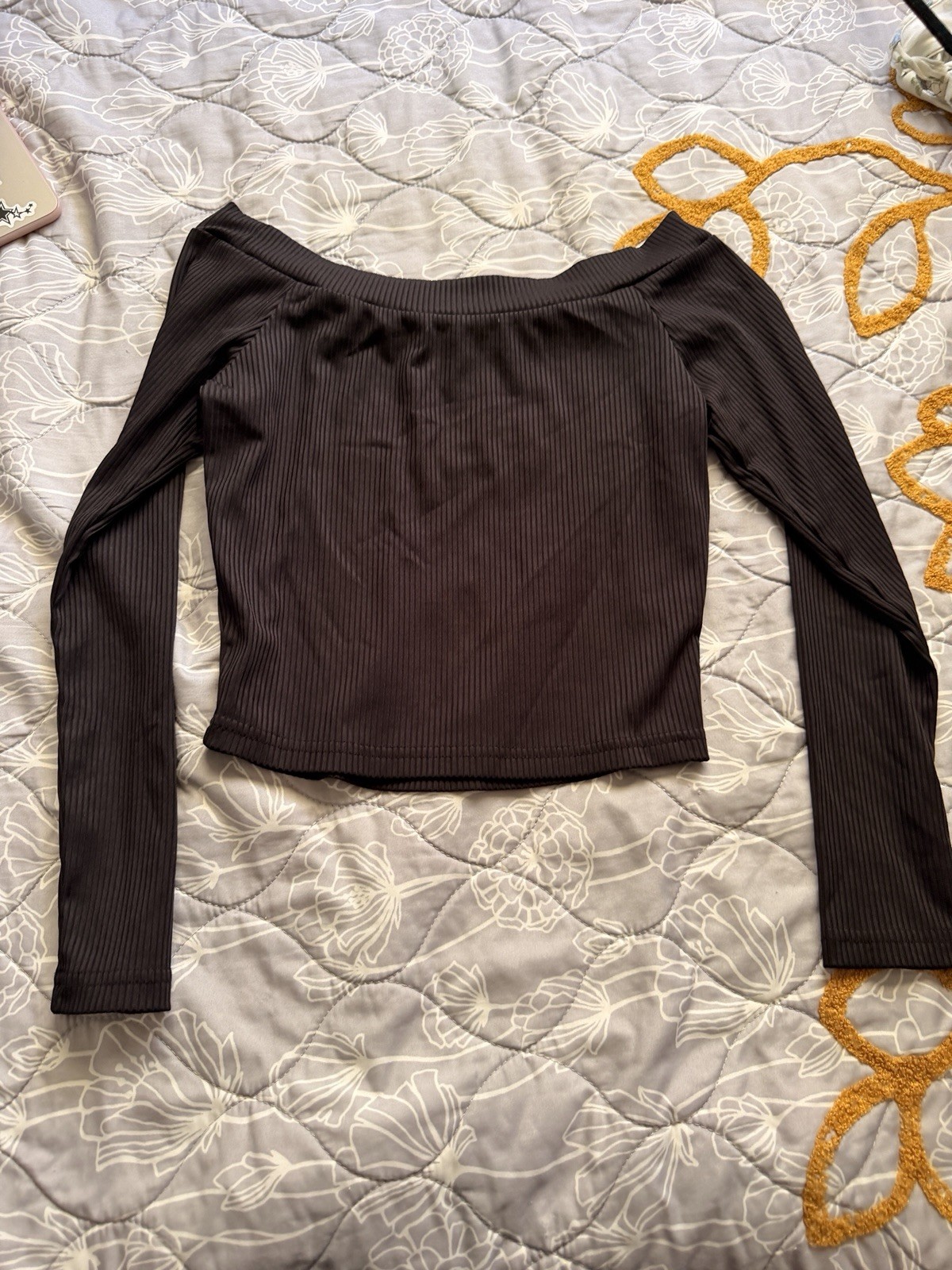 Women’s Black Solid Ribbed Knit Off-Shoulder Long Sleeve Stretch Crop Top S