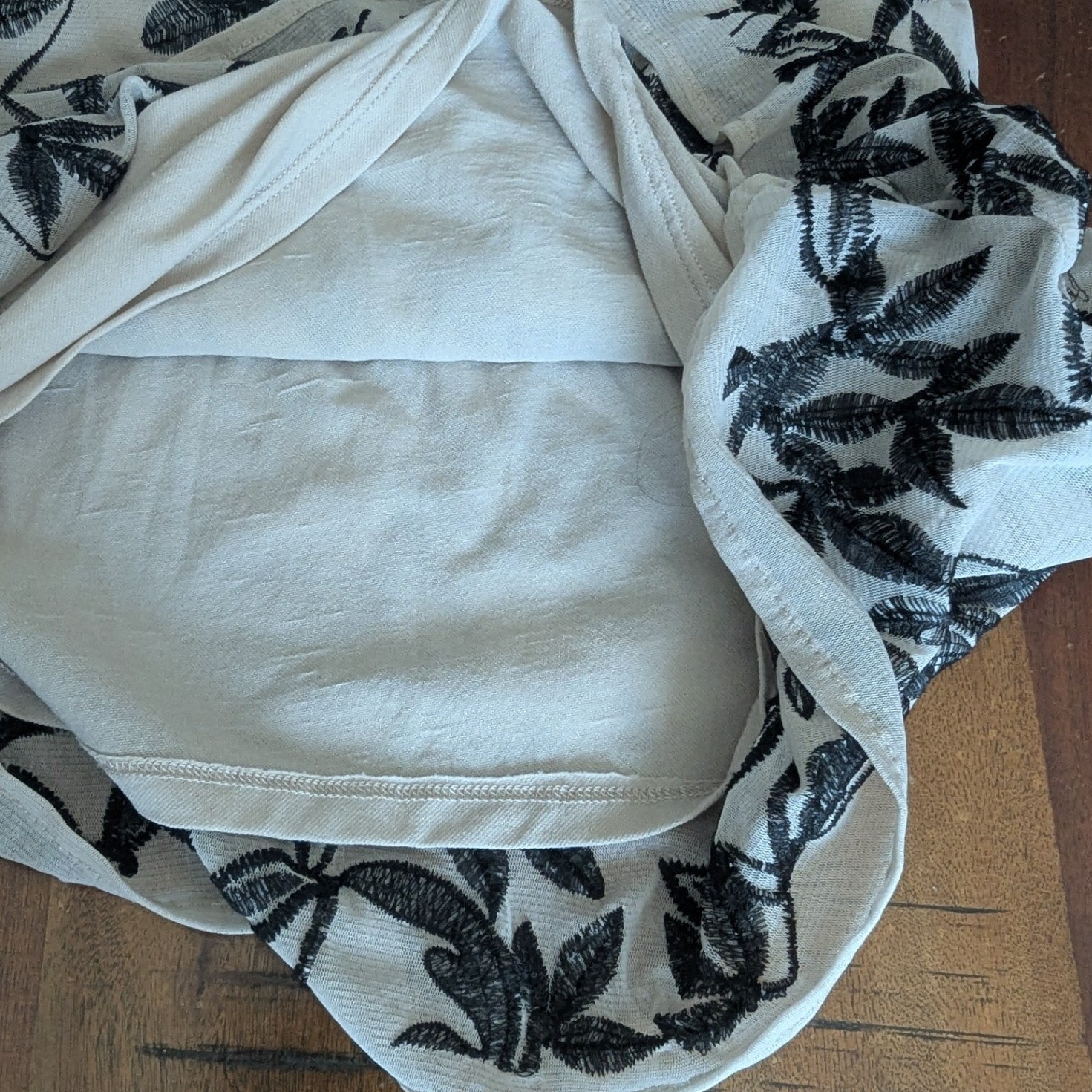 Layered Mesh Blouse Cream Black Floral Embroidered Sleeveless Top Sz L Romantic