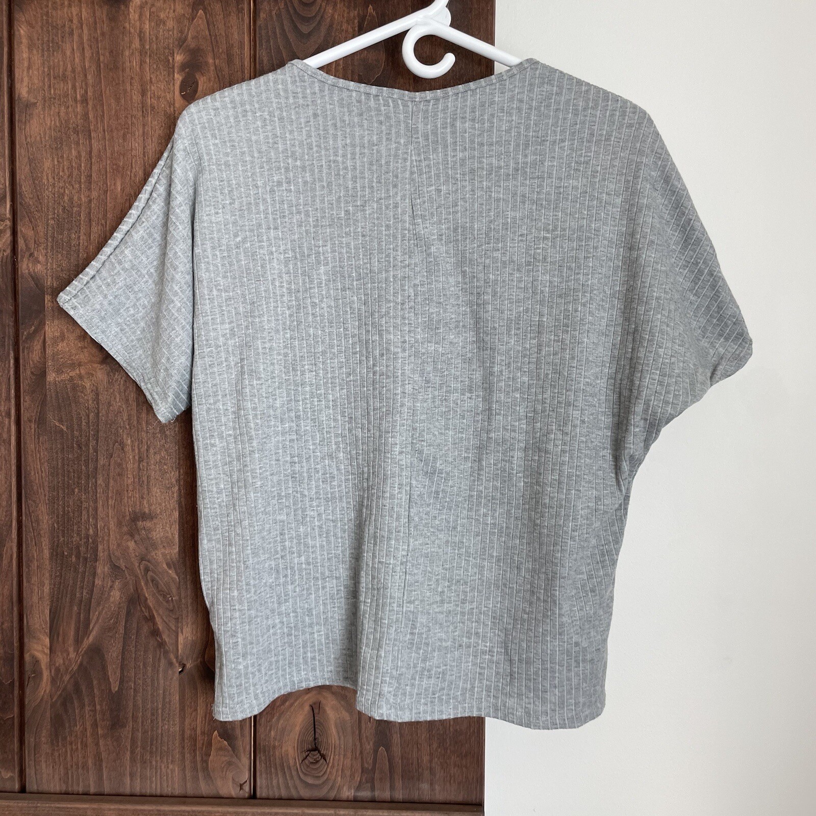 Missguided Top womens 4 small Gray Ribbed Short Sleeve grunge stretch y2k