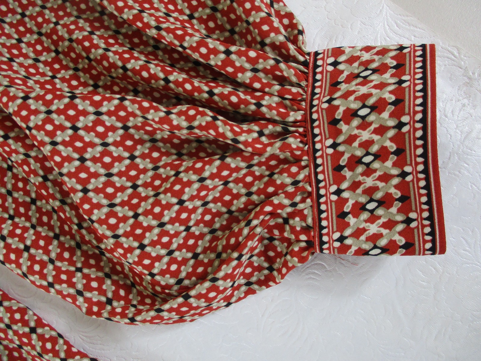 NWT Max Studio Blouse Wms L Boho Print Bishop Sleeve Silky Henley Top