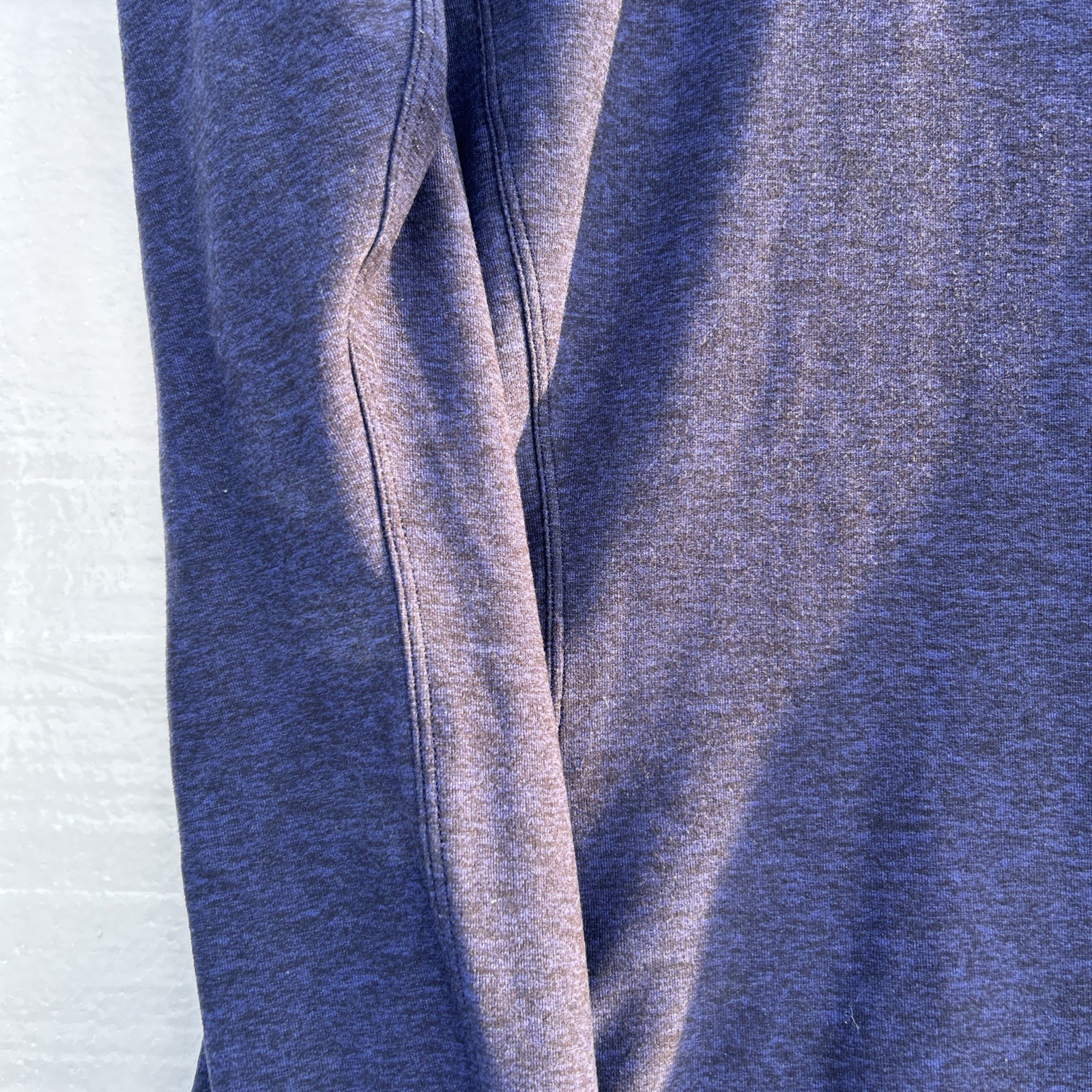 Lululemon Women’s Runderful Long Sleeve Shirt – Size 10 – Stony Grape/Black