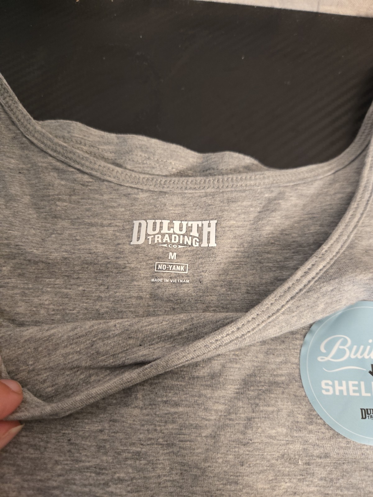 Duluth Trading Womens M No-Yank Wireless Built-In Bra Tank Top Stretch Soft Gray