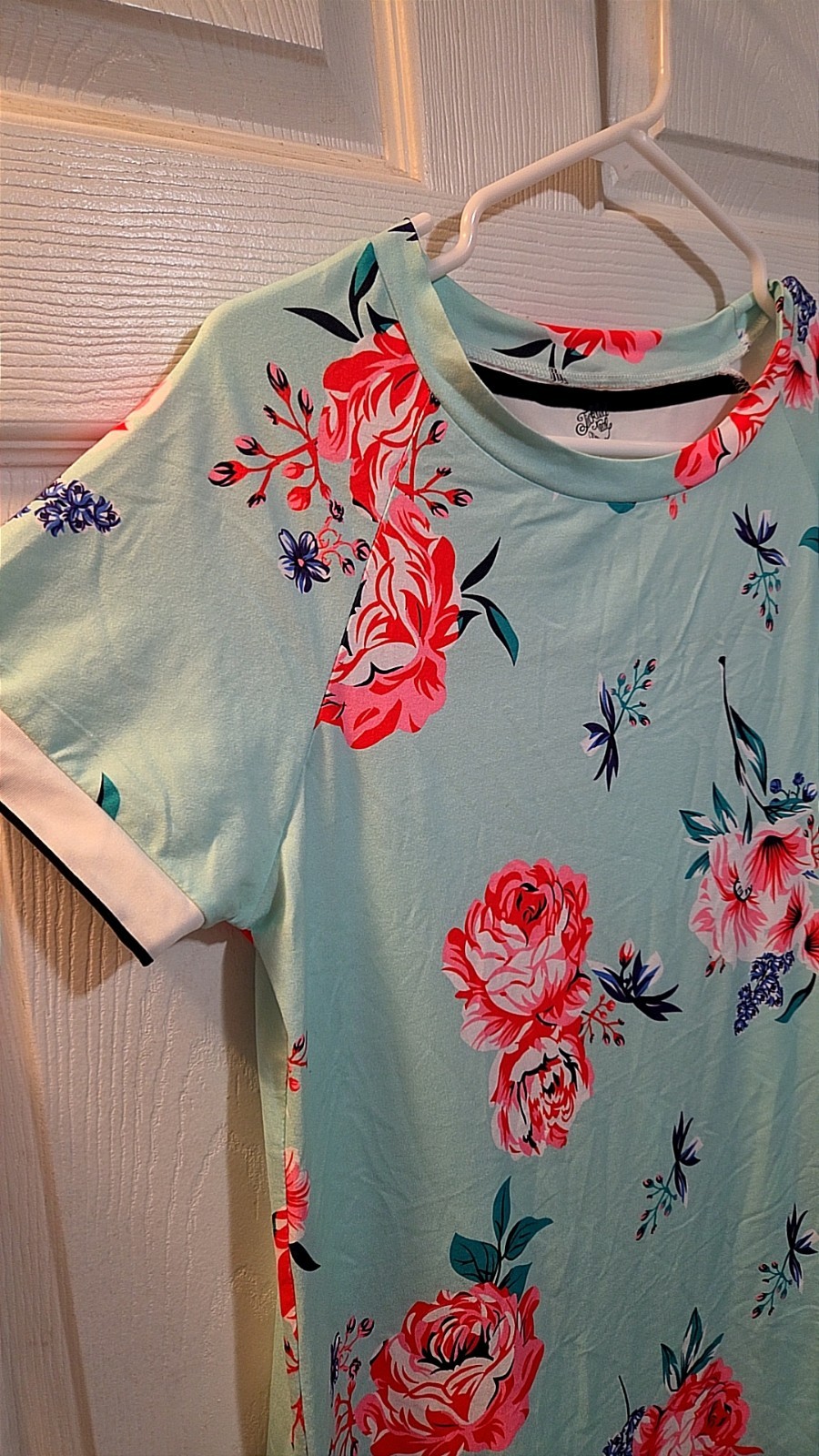 Tickled Teal Ss Mint Slip On Scoop Neck Tee Floral Lg Womens 8