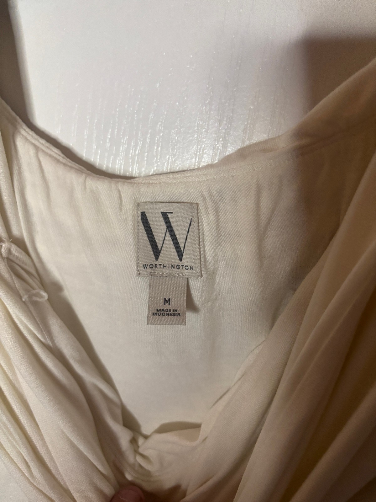 Worthington Junior Cream Cowl Neck Sleeveless Blouse Top Size Medium NEW