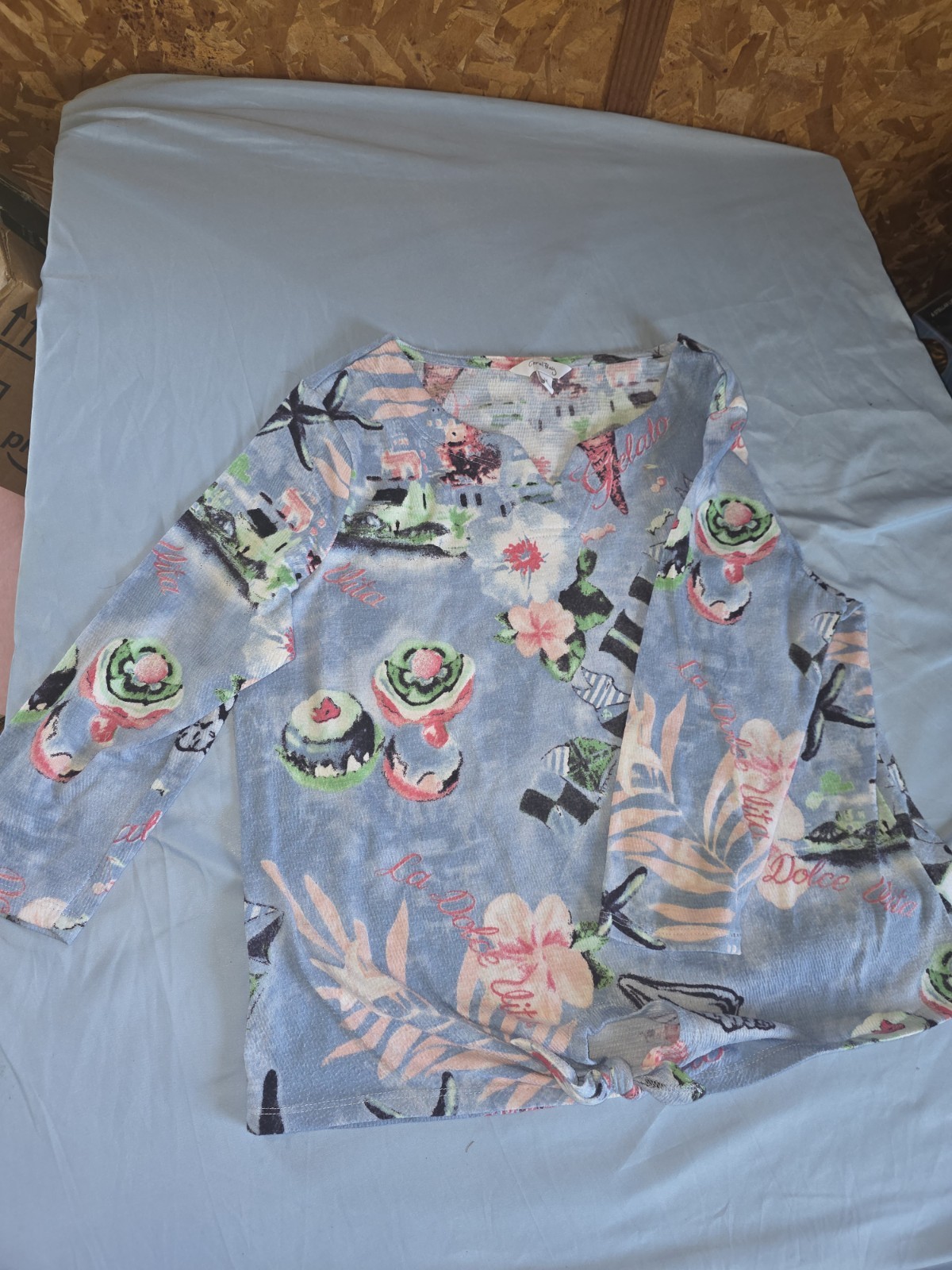 Coral Bay Women’s Blue Multicolor Floral V-Neck 3/4 Sleeve Blouse Size M