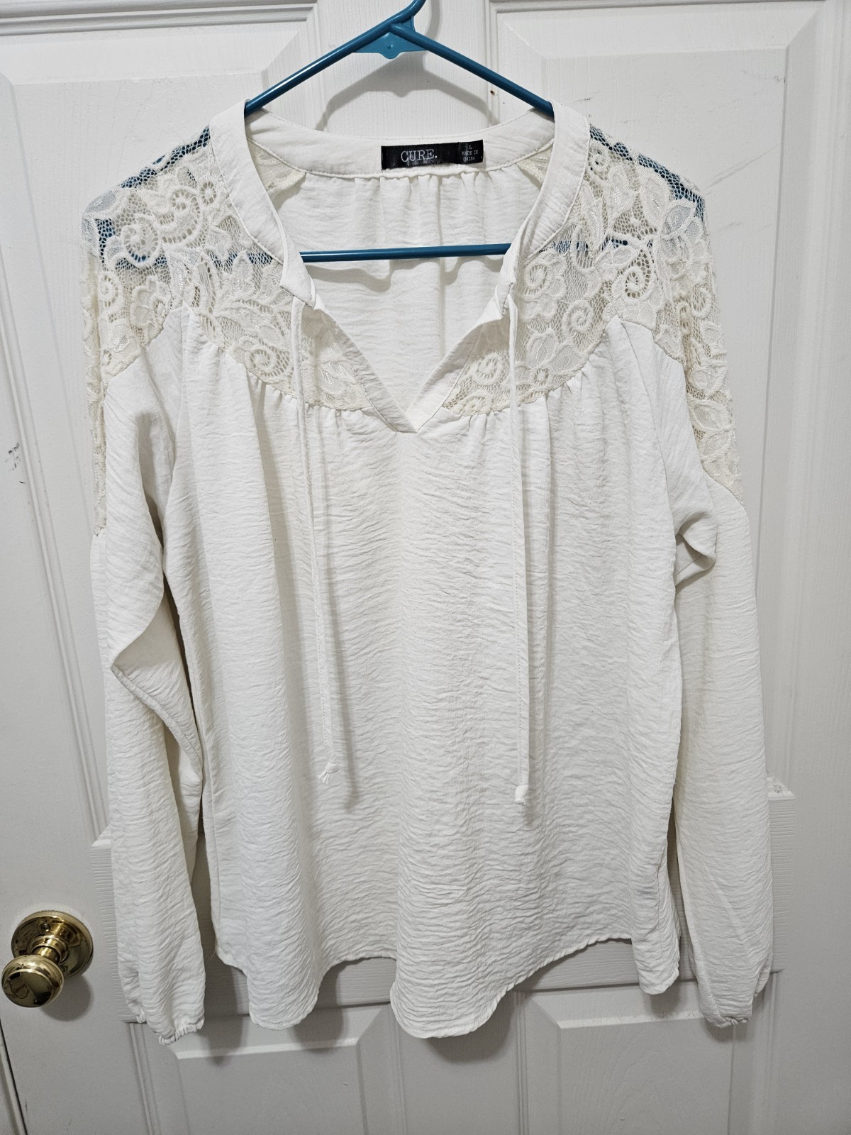 CURE Brand White Long Sleeve Boho Peasant Dressy Top With Lace Crochet Shoulders